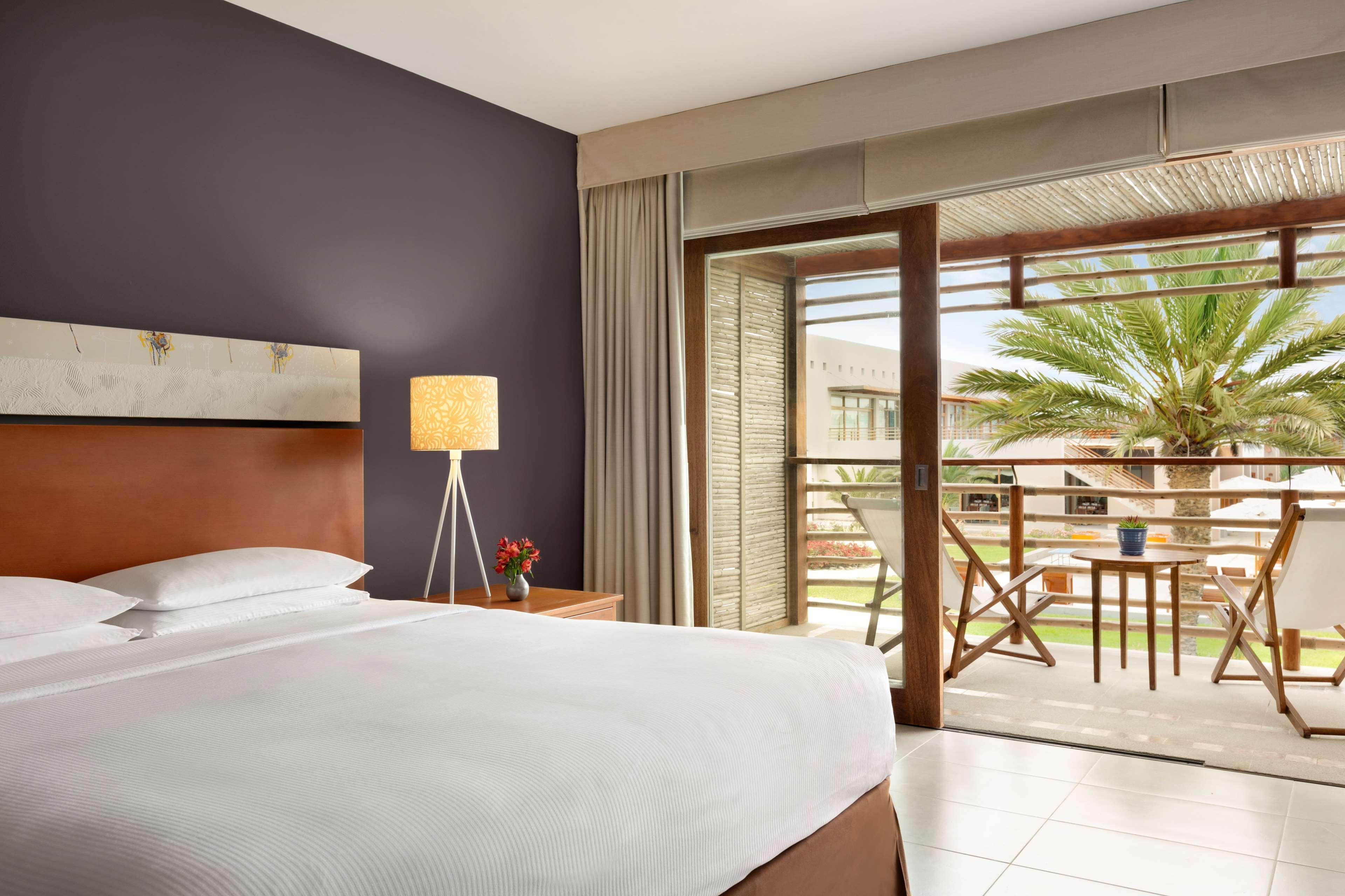 The Legend Paracas Resort, A Destination By Hyatt Hotel Exterior foto A guest room at the Hilton Athens