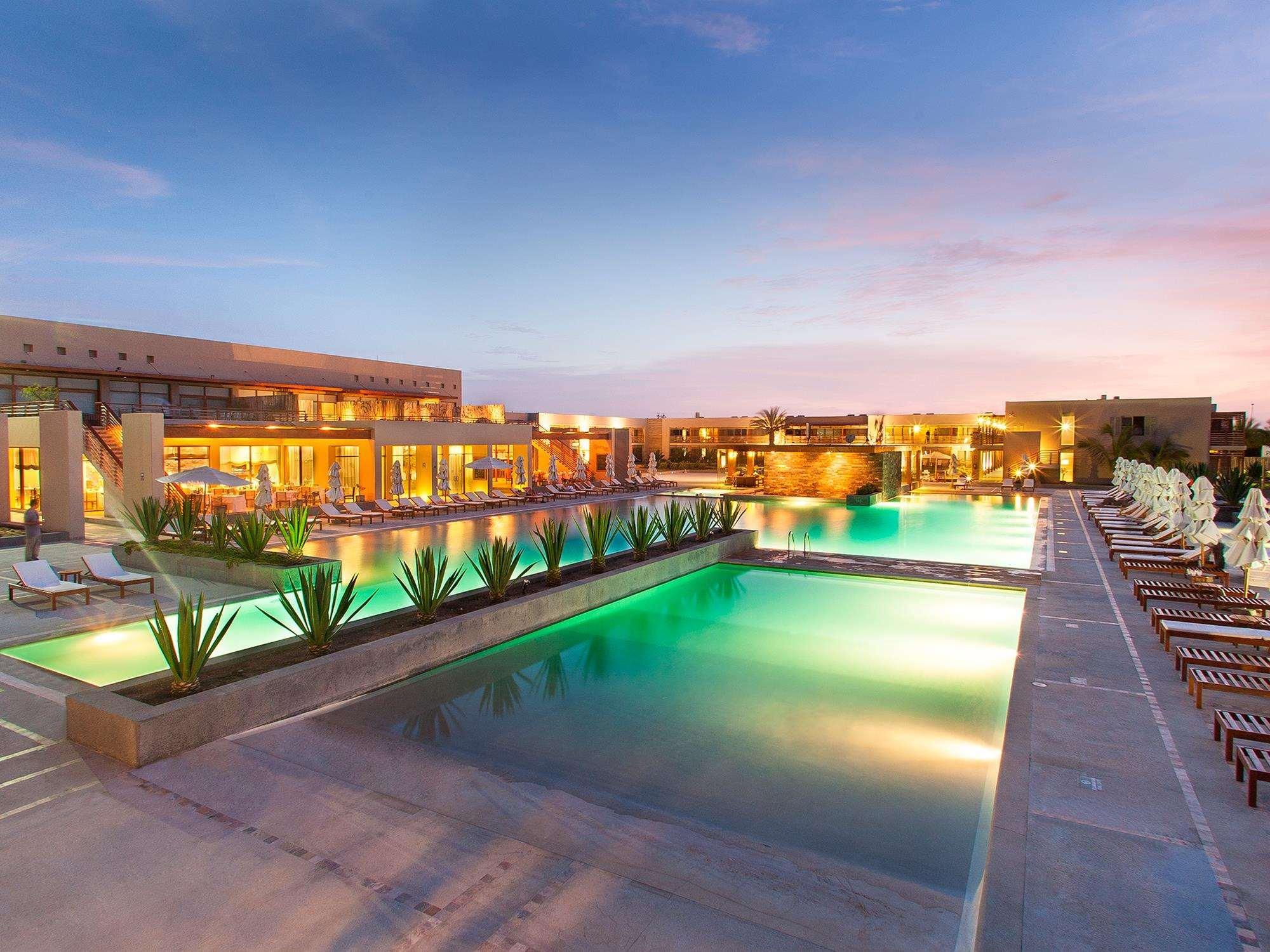 The Legend Paracas Resort, A Destination By Hyatt Hotel Exterior foto The swimming pool at the hotel