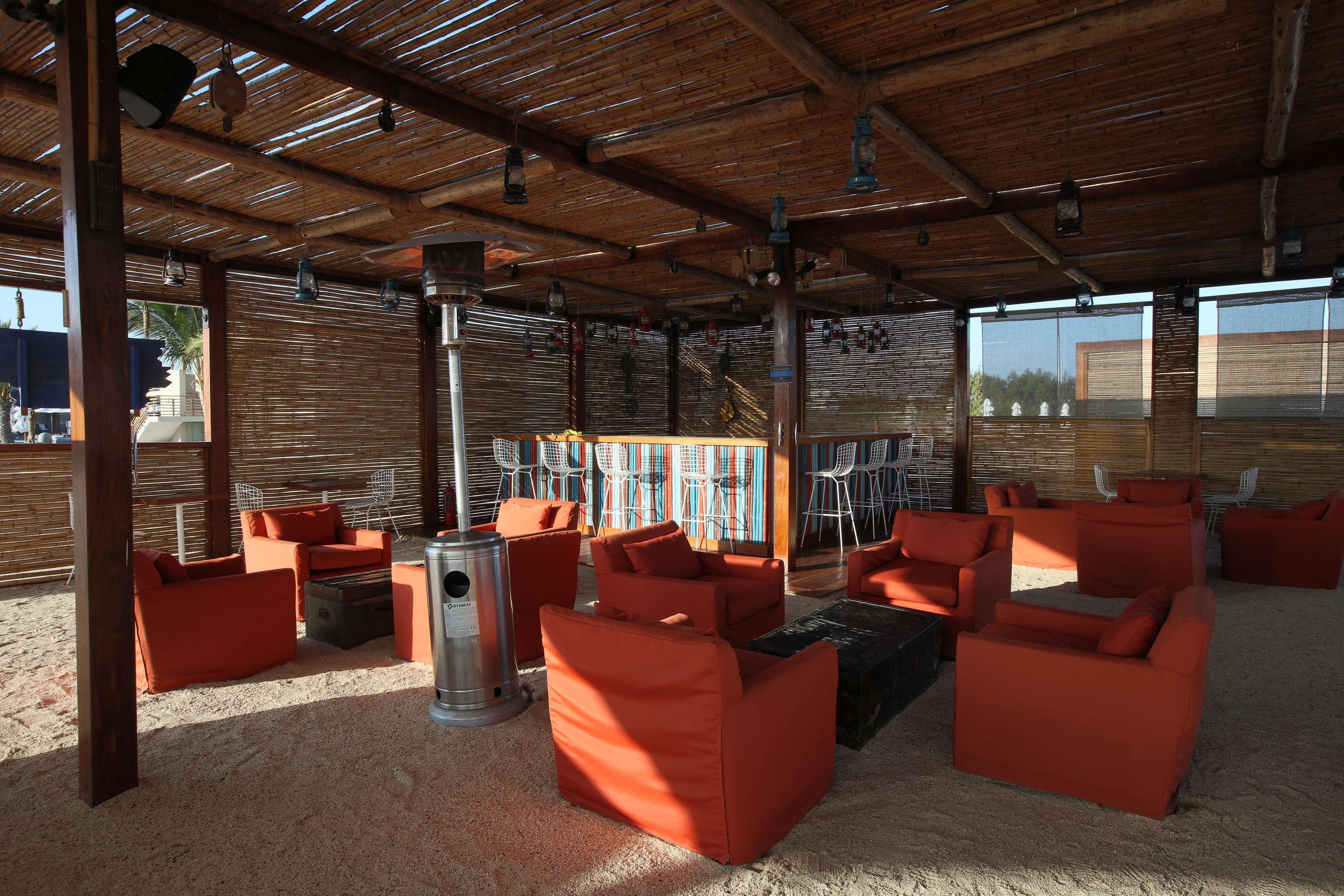 The Legend Paracas Resort, A Destination By Hyatt Hotel Exterior foto The interior of the library